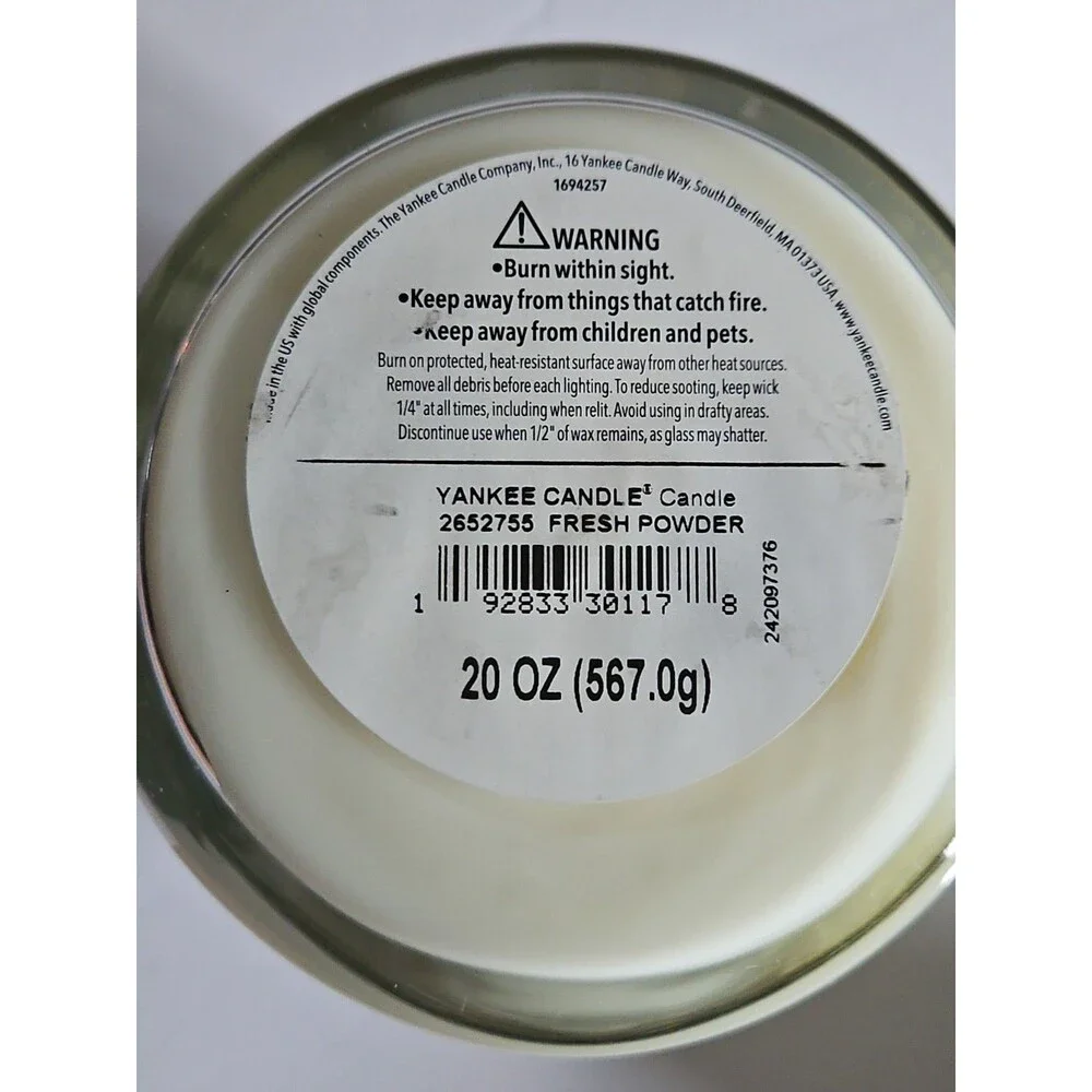 YANKEE CANDLE Fresh Powder Large Jar 20 oz. NEW Apres Ski Collection
